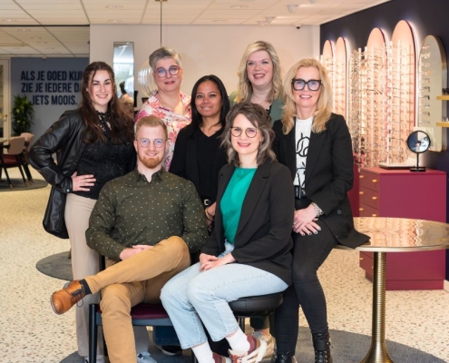 Het team van Beau Zien in Horen in de nieuwe winkel